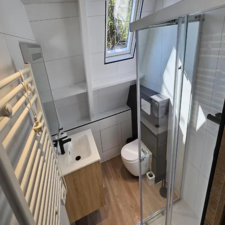 Chalet Peaceful Forest Near Durbuy